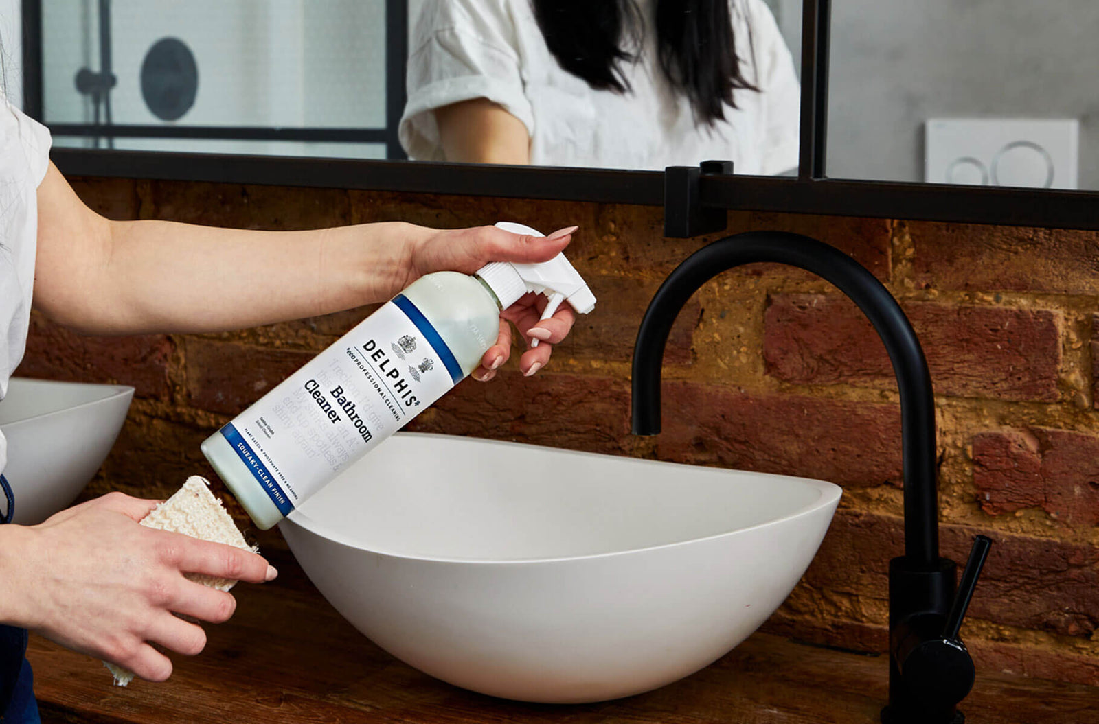 Eco-Friendly Sink & Bath Cleaner