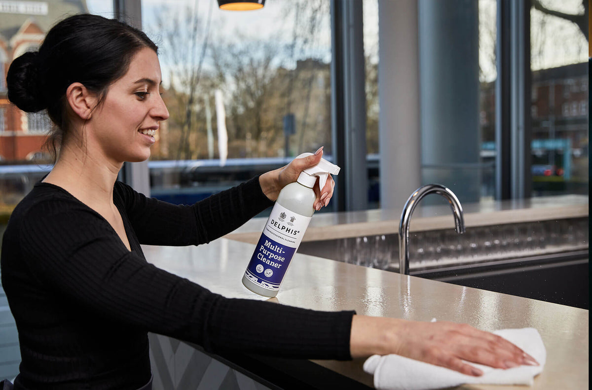 EcoFriendly Stain Remover Powerful & PhosphateFree Delphis Eco UK